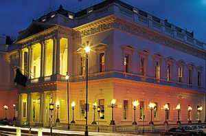 IoD, Pall Mall Exterior - Location of the Performing Artistes New Year Speaker Drinks