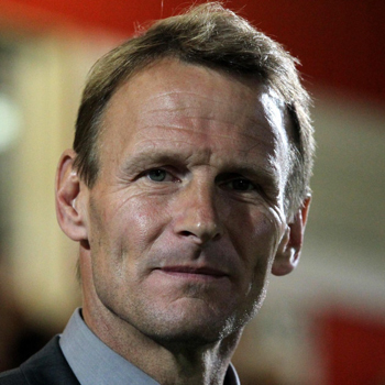 Teddy Sheringham - Football legend who helped Manchester United win the ...